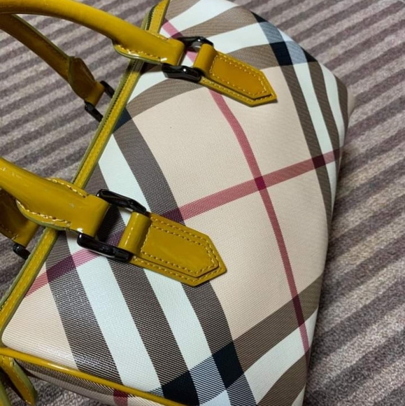 Burberry Mustard Boston Bag - Picture 4 of 14